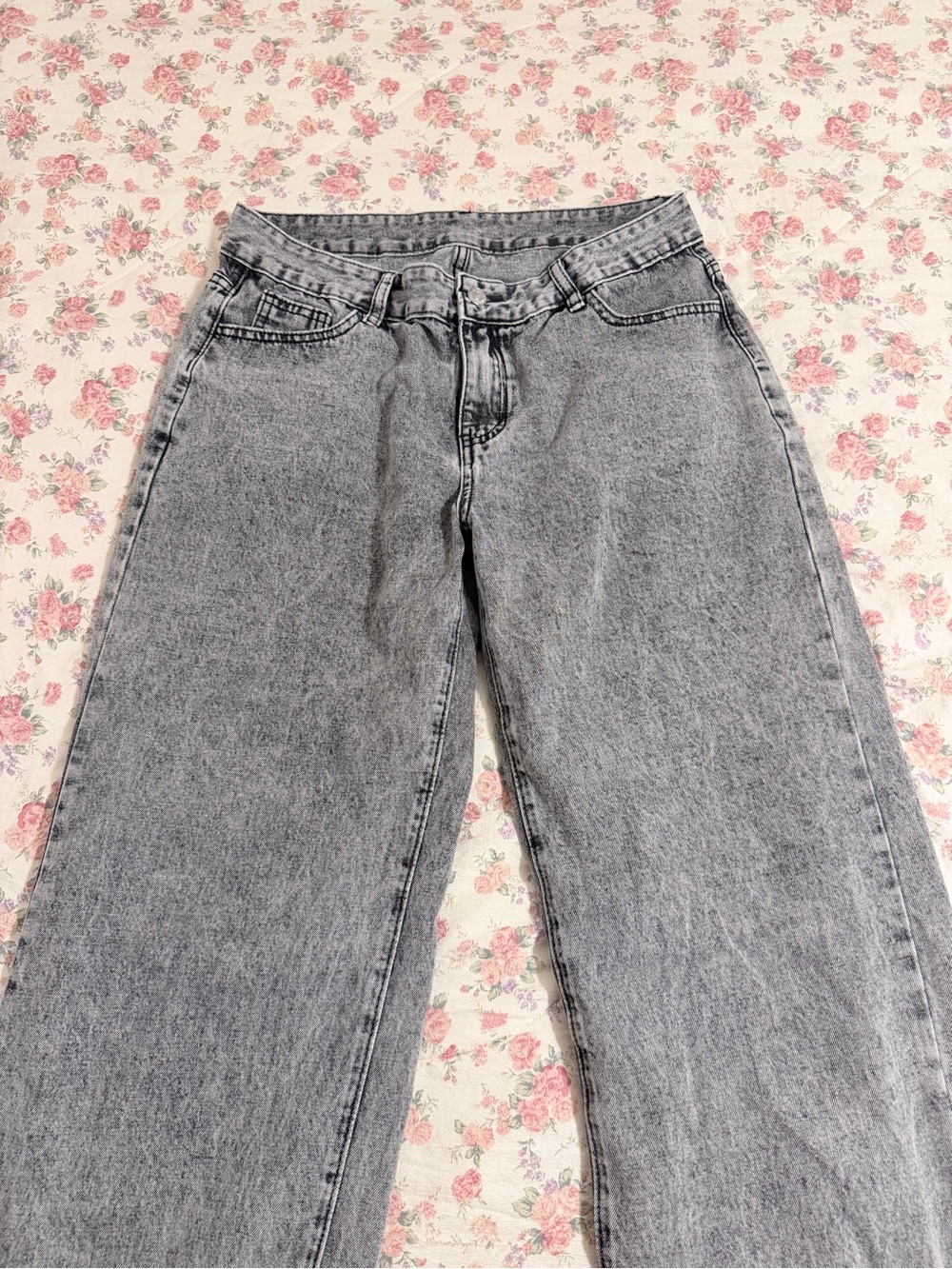 High-Waist Vintage Wash Women's Jeans - Gray